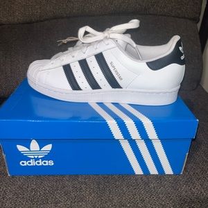 ADIDAS- SUPERSTARS